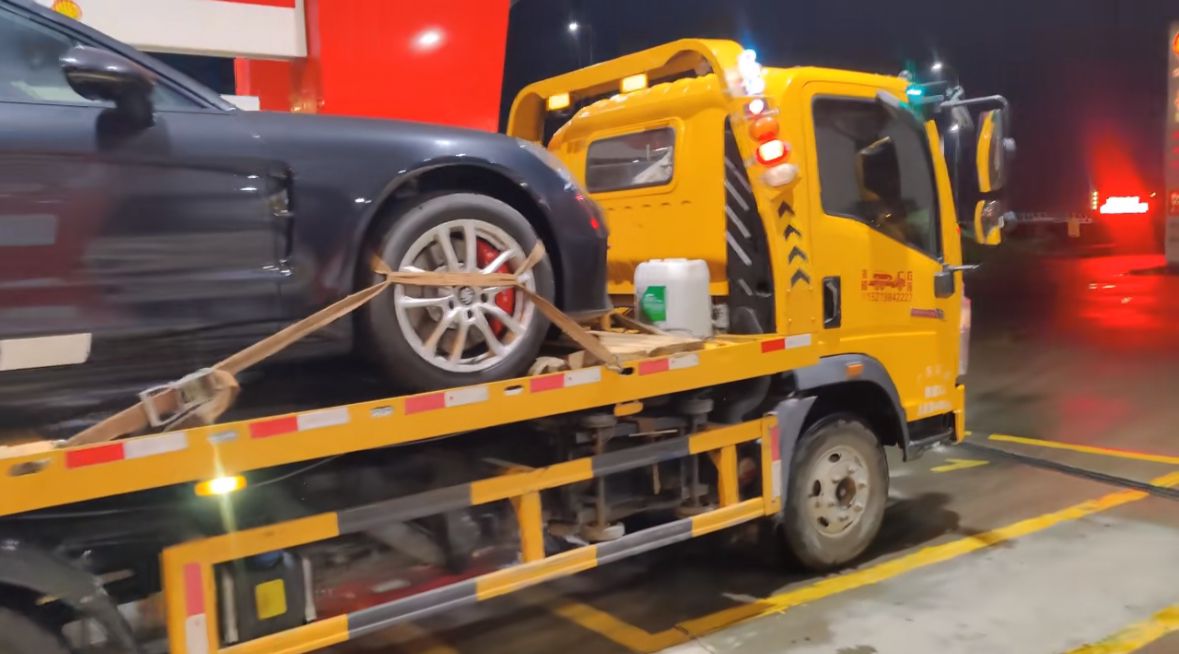恩施行车途中遇到突发状况该如何呼叫道路救援？